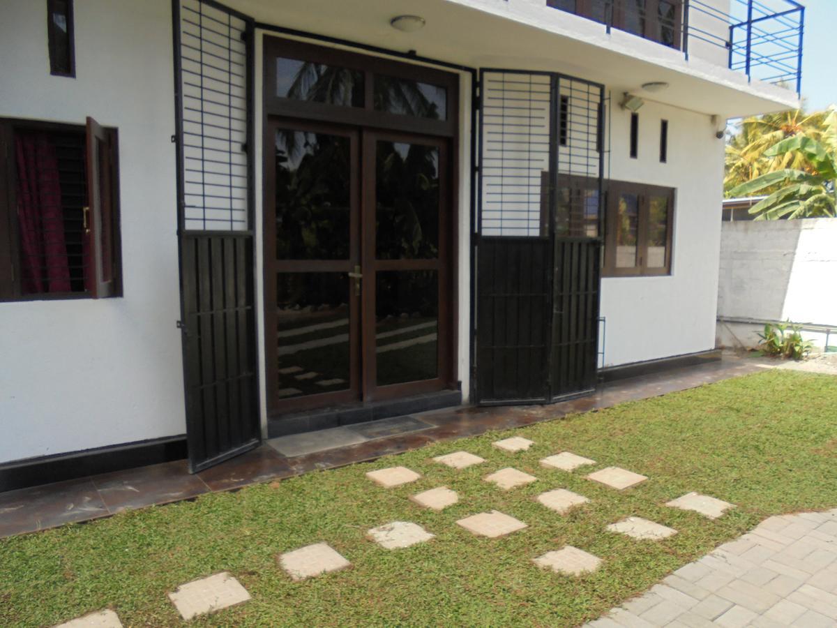 JMF Hotel Negombo Eksteriør bilde