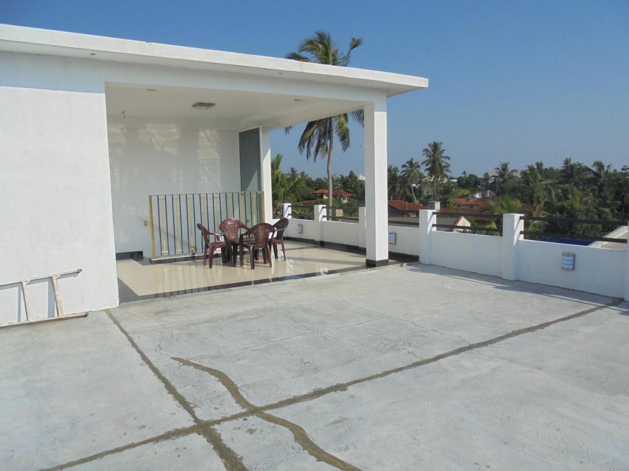 JMF Hotel Negombo Eksteriør bilde