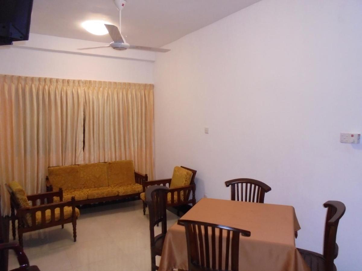 JMF Hotel Negombo Eksteriør bilde